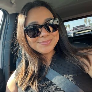 Meet your Posher, Candelaria